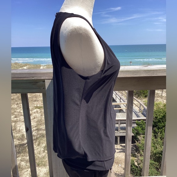 WHBM Black Strappy Layered Chiffon Keyhole Tank - Picture 4 of 10